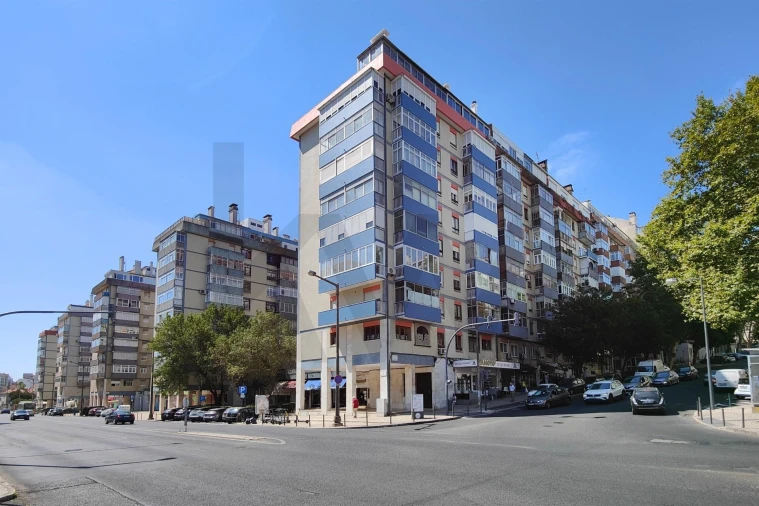 Apartamento T3 para Arrendamento em São Domingos de Benfica Foto 29
