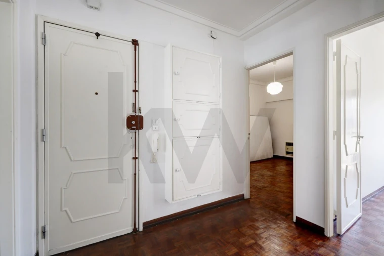 Apartamento T3 para Arrendamento em São Domingos de Benfica Foto 12