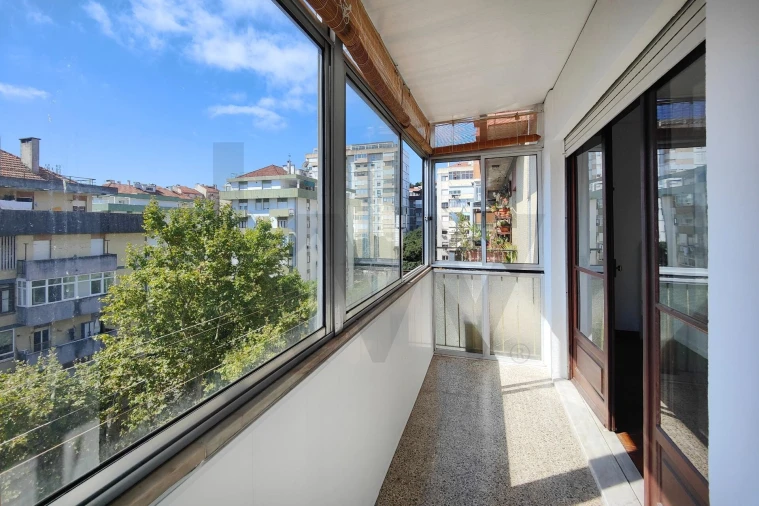 Apartamento T3 para Arrendamento em São Domingos de Benfica Foto 22