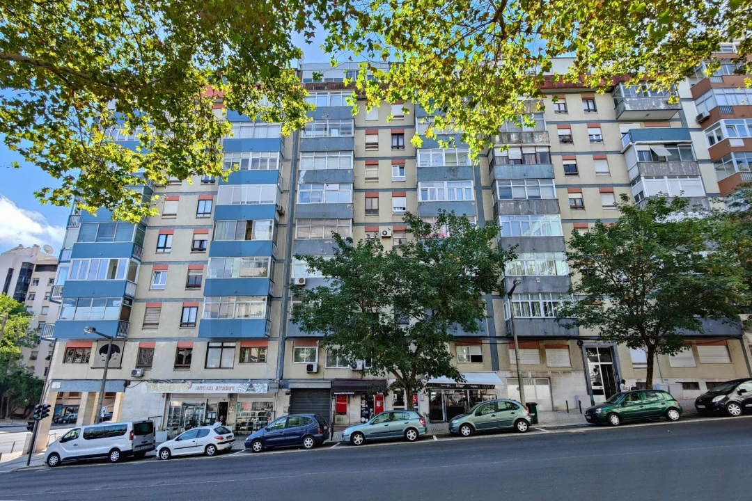 Apartamento T3 para Arrendamento em São Domingos de Benfica Foto 28