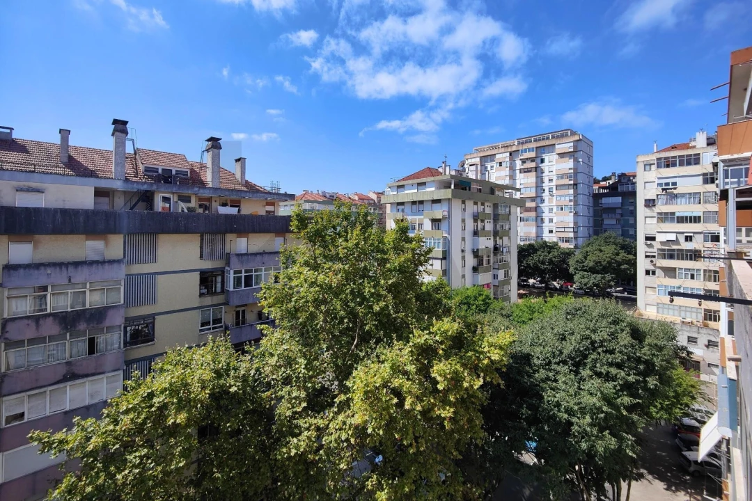 Apartamento T3 para Arrendamento em São Domingos de Benfica Foto 25