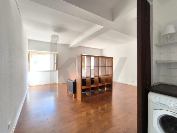 Apartamento T1 para Arrendamento em Misericórdia Foto 13