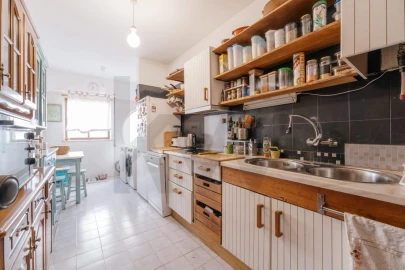 Apartamento T2 para Venda em Sé Nova, Santa Cruz, Almedina e São Bartolomeu