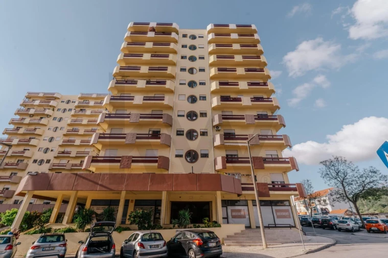 Apartamento T2 para Venda em Sé Nova, Santa Cruz, Almedina e São Bartolomeu Foto 2