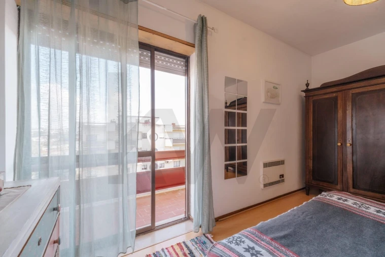 Apartamento T2 para Venda em Sé Nova, Santa Cruz, Almedina e São Bartolomeu Foto 23