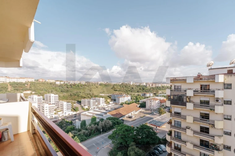 Apartamento T2 para Venda em Sé Nova, Santa Cruz, Almedina e São Bartolomeu Foto 28