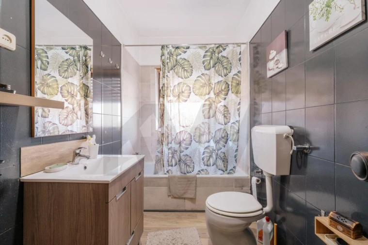 Apartamento T2 para Venda em Sé Nova, Santa Cruz, Almedina e São Bartolomeu Foto 15