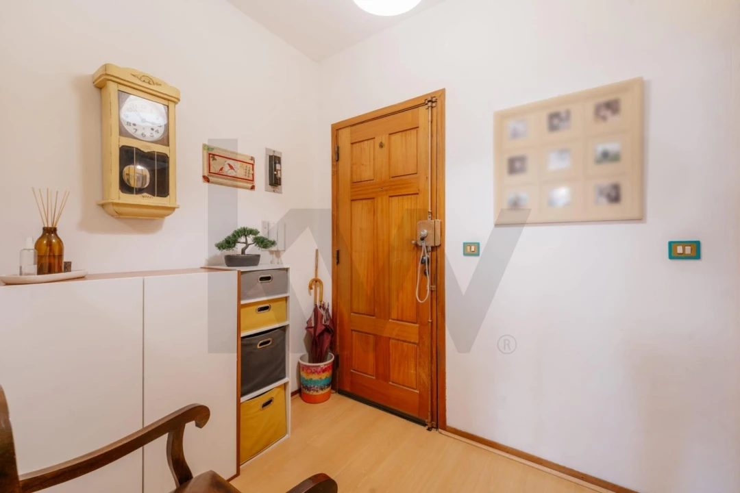 Apartamento T2 para Venda em Sé Nova, Santa Cruz, Almedina e São Bartolomeu Foto 3