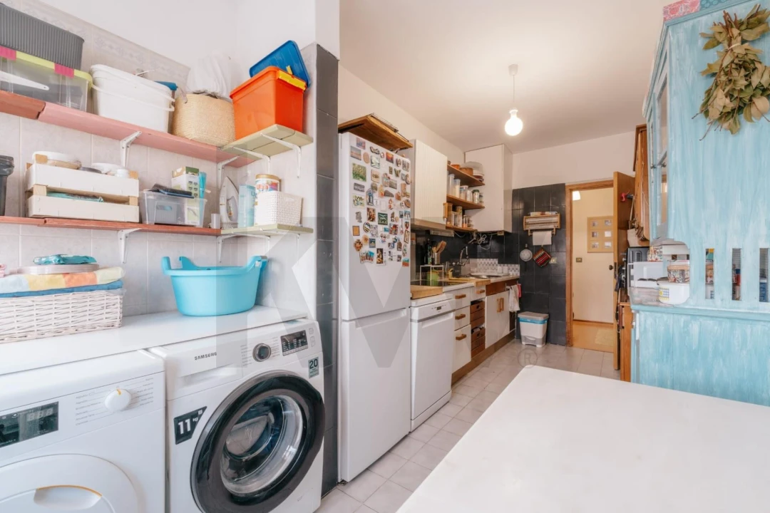 Apartamento T2 para Venda em Sé Nova, Santa Cruz, Almedina e São Bartolomeu Foto 7