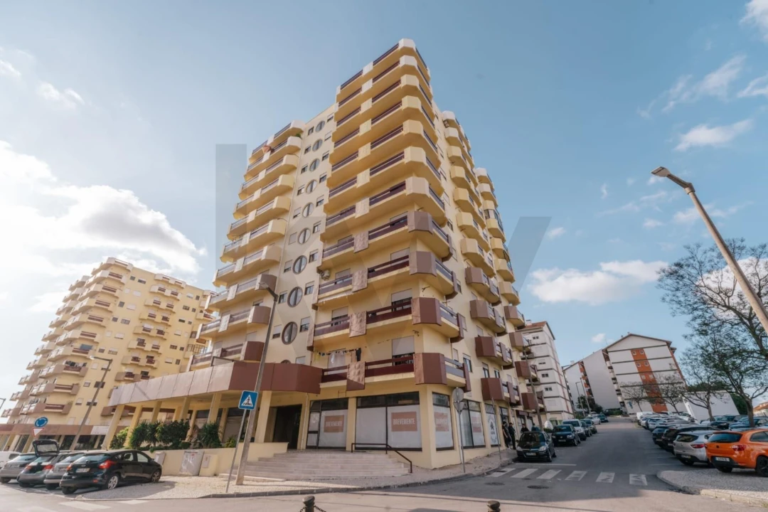 Apartamento T2 para Venda em Sé Nova, Santa Cruz, Almedina e São Bartolomeu Foto 1