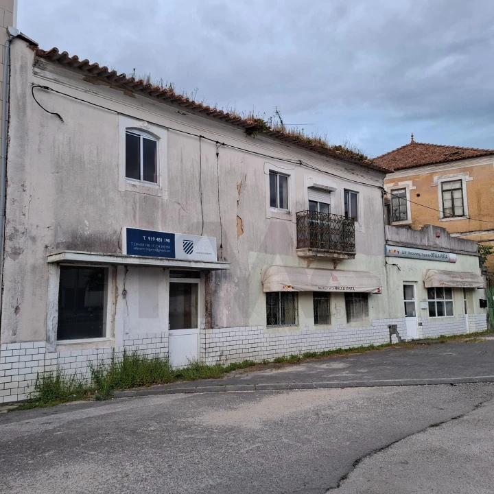 Moradia T5 para Venda em Sangalhos Foto 3
