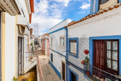 Moradia T3 para Venda em Santa Maria do Castelo e Santiago e Santa Susana