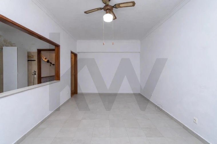 Apartamento T2 para Venda em Seixal, Arrentela e Aldeia de Paio Pires Foto 3