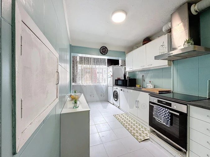 Apartamento T2 para Venda em Benfica Foto 10