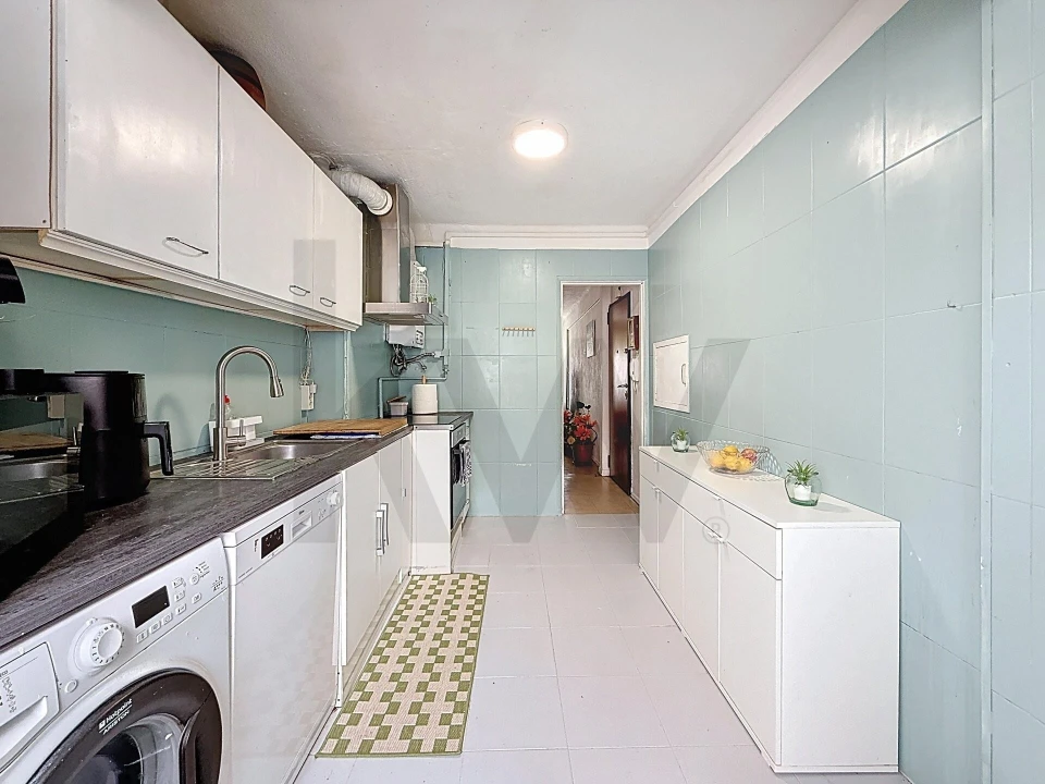 Apartamento T2 para Venda em Benfica Foto 11