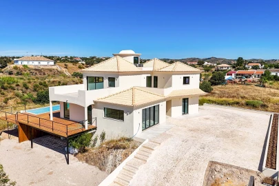 Moradia T5 para Venda em Vila Nova de Cacela