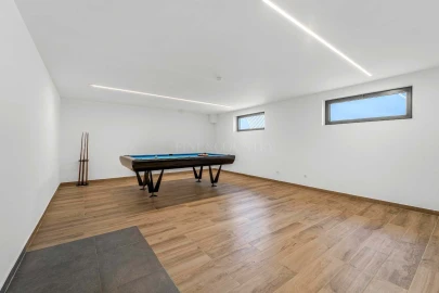 Moradia T5 para Venda em Silves