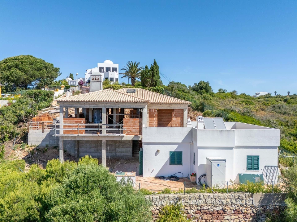 Moradia T4 para Venda em Ferragudo Foto 3