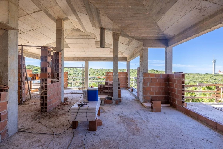 Moradia T4 para Venda em Ferragudo Foto 5