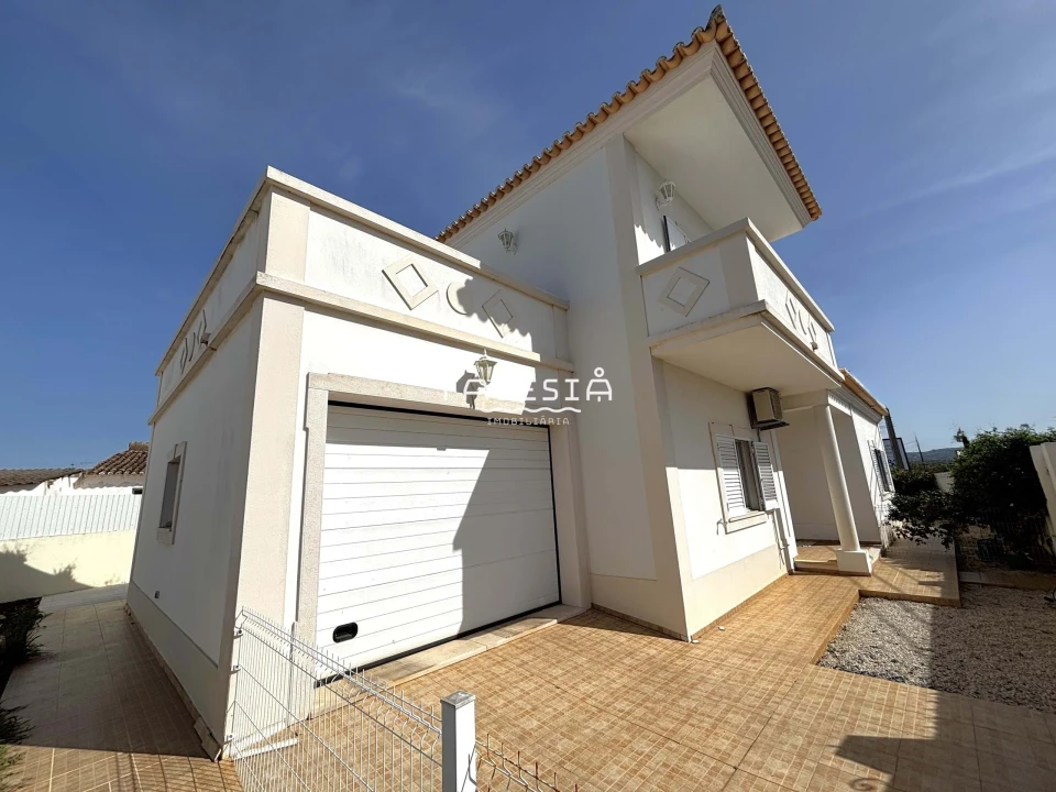 Moradia T3 para Venda em Albufeira e Olhos de Água Foto 35