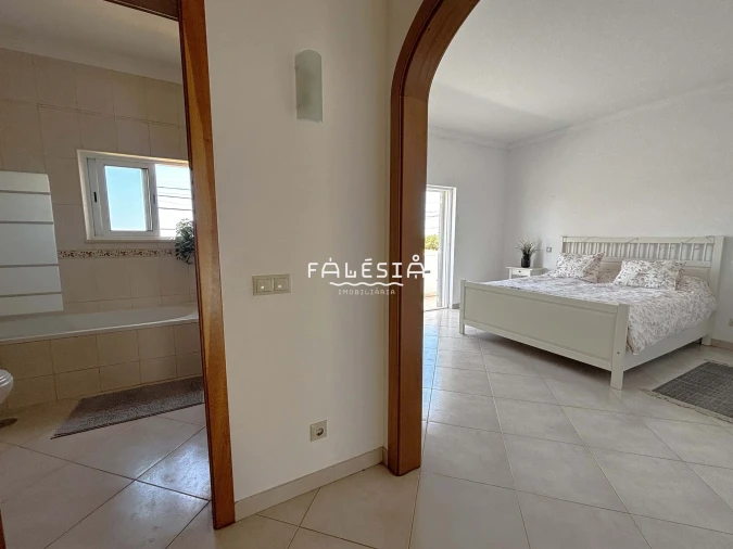 Moradia T3 para Venda em Albufeira e Olhos de Água Foto 29