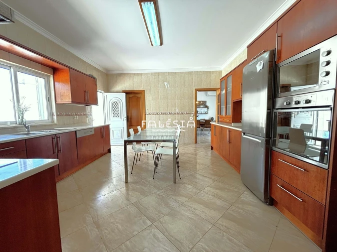 Moradia T3 para Venda em Albufeira e Olhos de Água Foto 12
