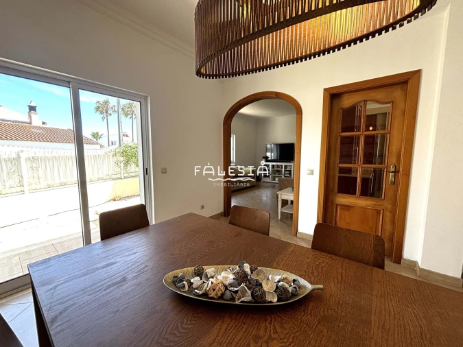 Moradia T3 para Venda em Albufeira e Olhos de Água Foto 11