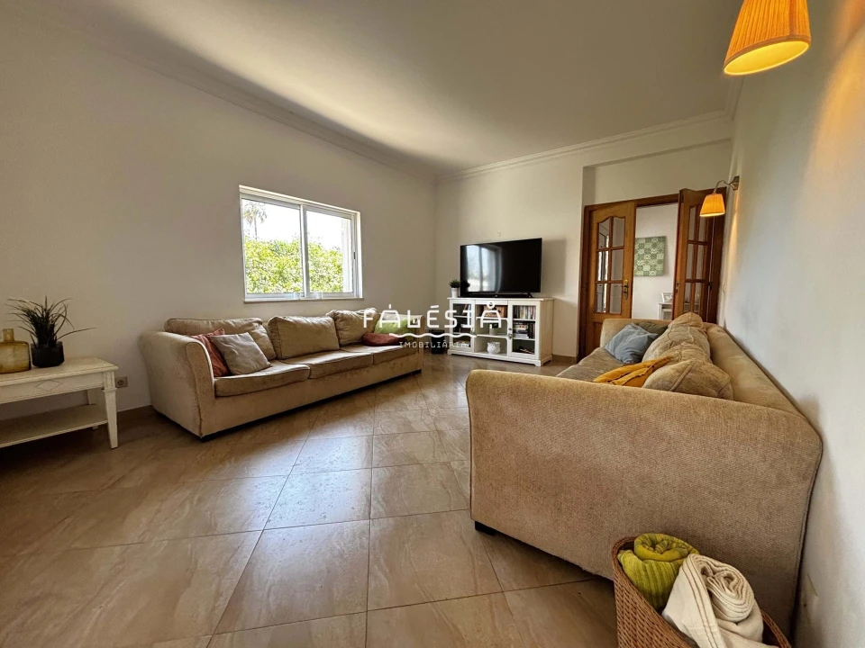 Moradia T3 para Venda em Albufeira e Olhos de Água Foto 5