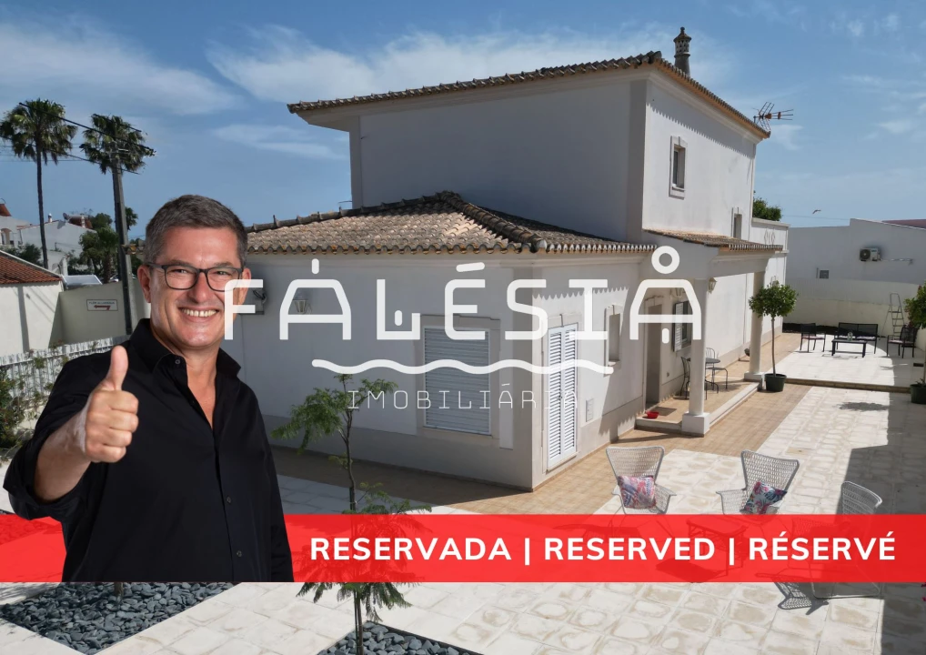 Moradia T3 para Venda em Albufeira e Olhos de Água Foto 1