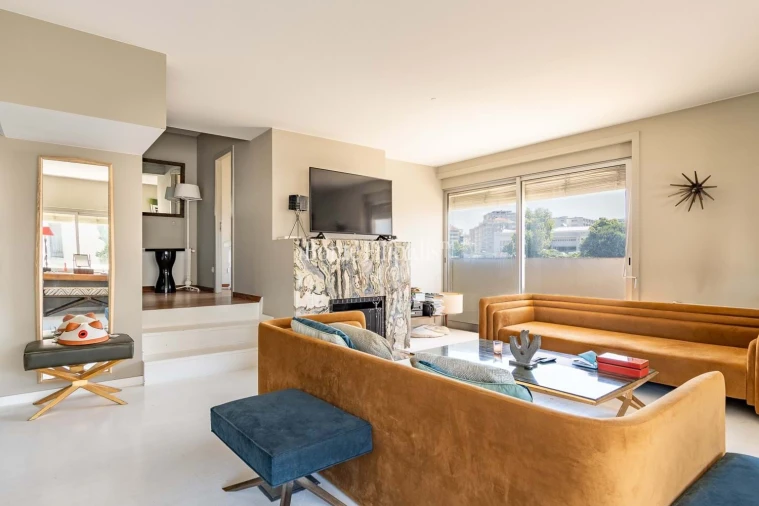 Apartamento T4 para Venda em Lordelo do Ouro e Massarelos Foto 2