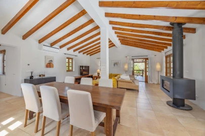 Moradia T3 para Venda em Santa Barbara de Nexe