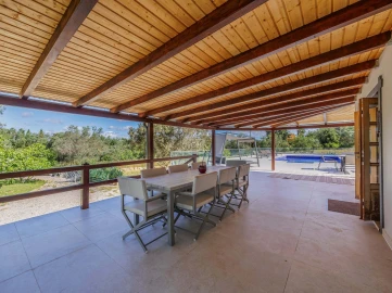 Moradia T3 para Venda em Santa Barbara de Nexe
