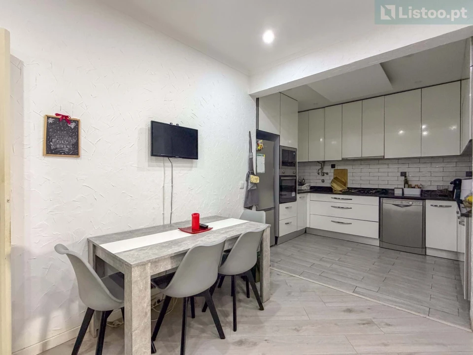 Apartamento T2 para Venda em Algés, Linda-A-Velha e Cruz Quebrada-Dafundo Foto 7