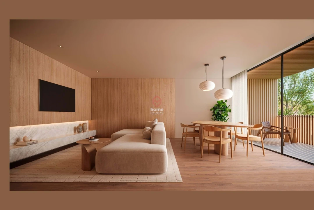Apartamento T4 para Venda em Lordelo do Ouro e Massarelos Foto 1