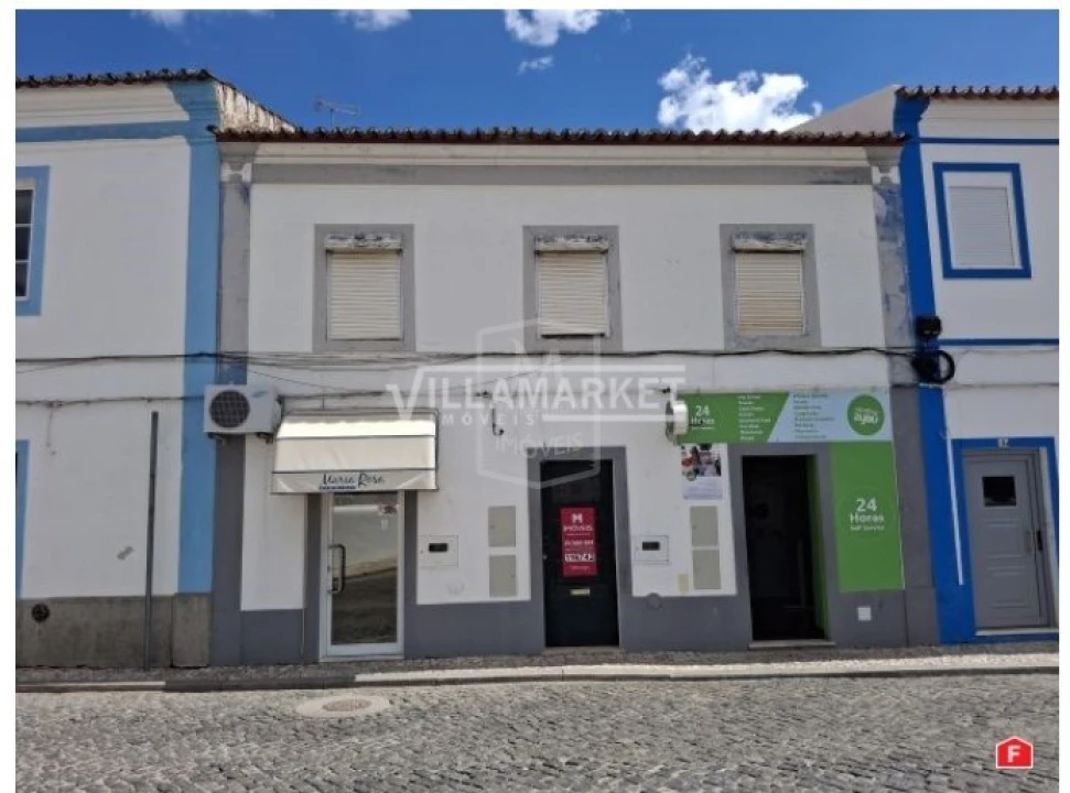 Moradia T5 para Venda em Redondo Foto 1