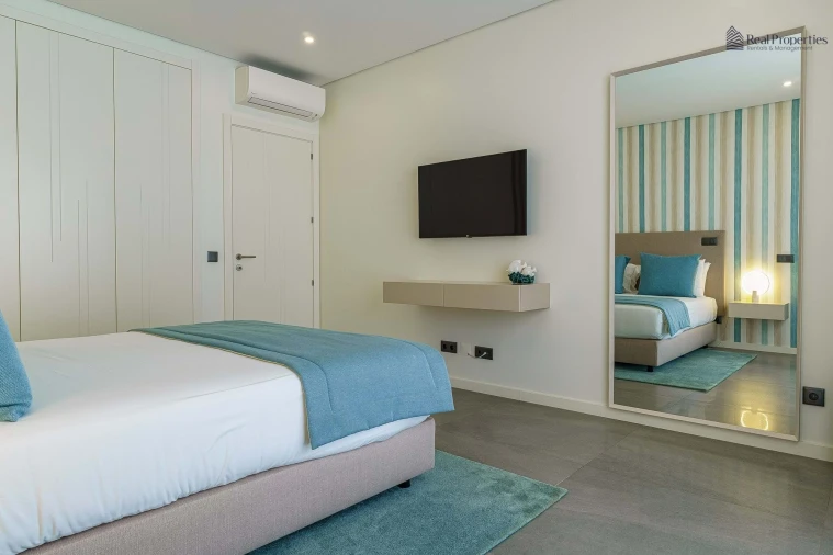 Apartamento T2 para Venda em Quarteira Foto 13