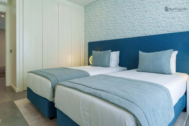 Apartamento T2 para Venda em Quarteira Foto 9