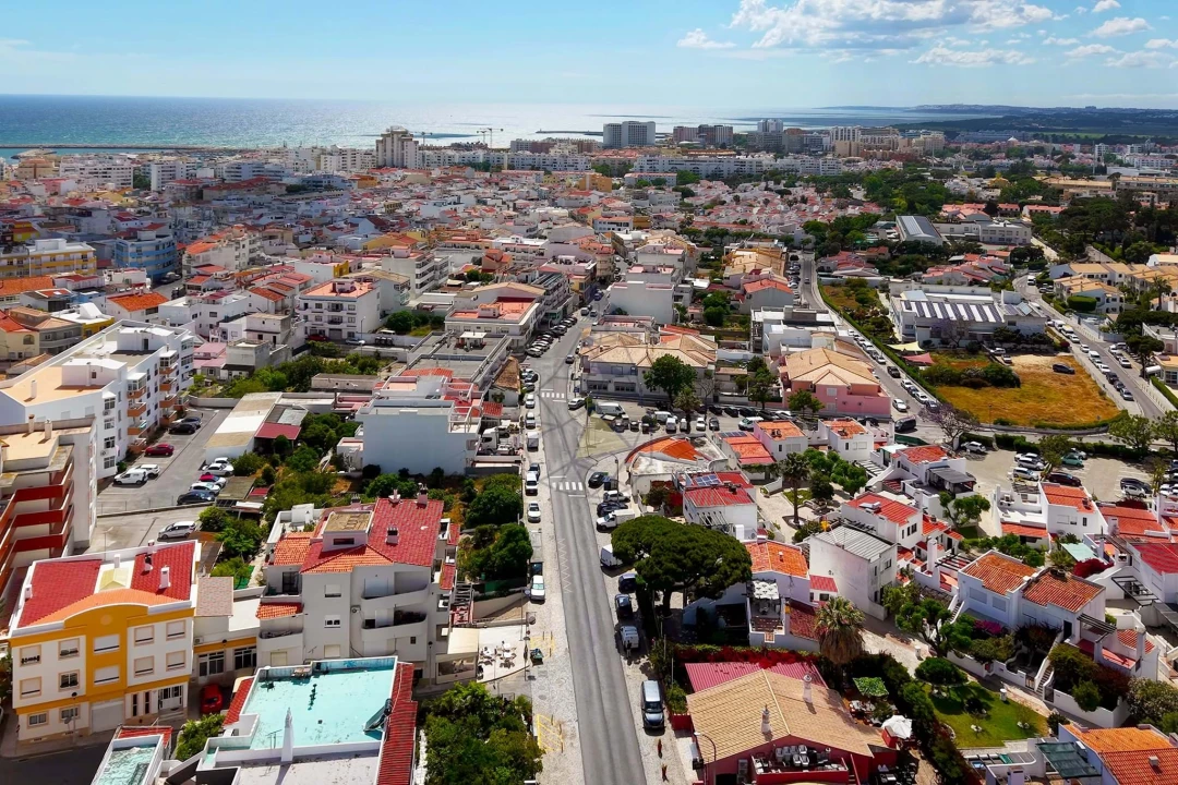 Negócio para Venda em Quarteira Foto 12