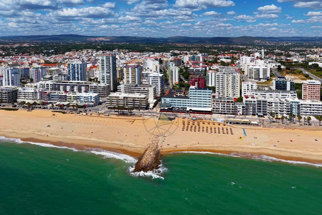 Apartamento T4 para Venda em Quarteira Foto 58