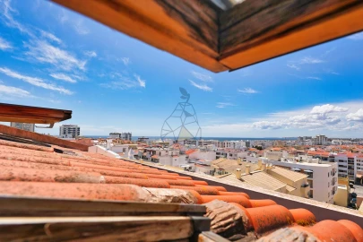 Apartamento T4 para Venda em Quarteira