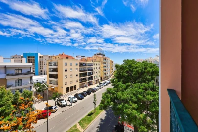 Apartamento T4 para Venda em Quarteira