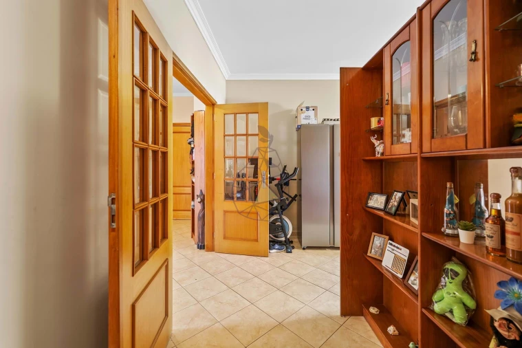Apartamento T4 para Venda em Quarteira Foto 49