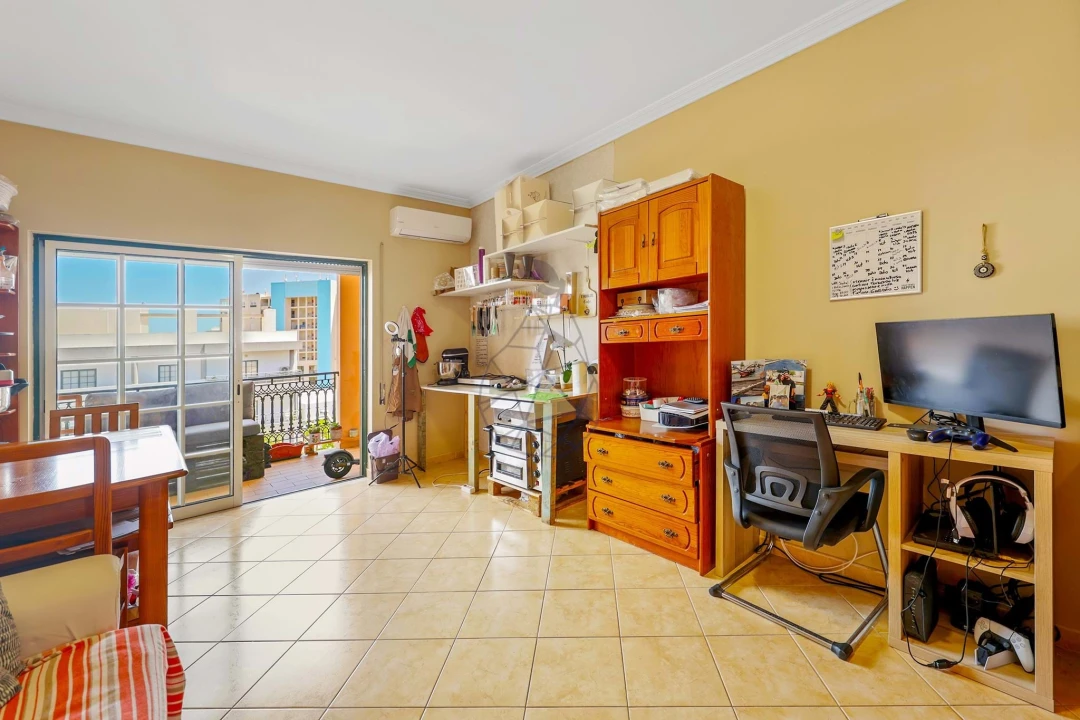Apartamento T4 para Venda em Quarteira Foto 19