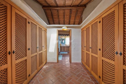 Moradia T4 para Venda em Loule (São Sebastião)