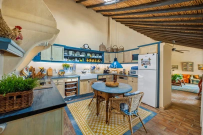 Moradia T4 para Venda em Loule (São Sebastião)