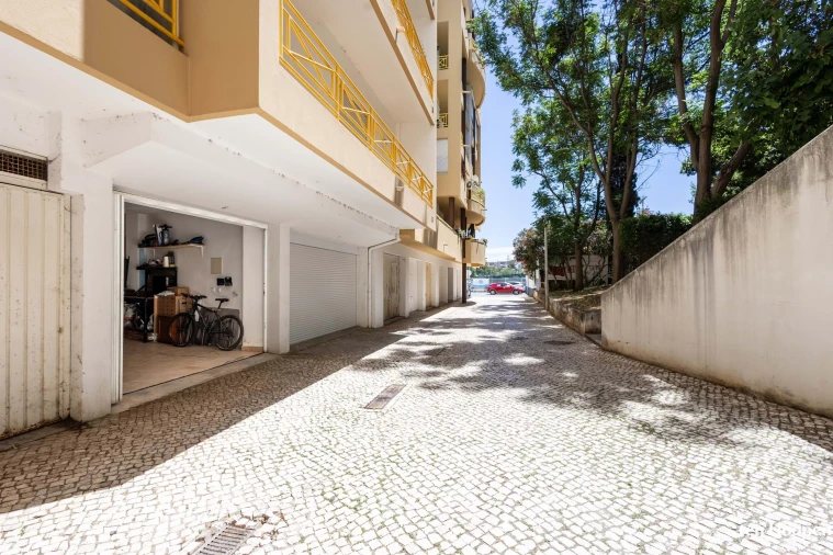 Apartamento T2 para Venda em Lagos (São Sebastião e Santa Maria) Foto 30