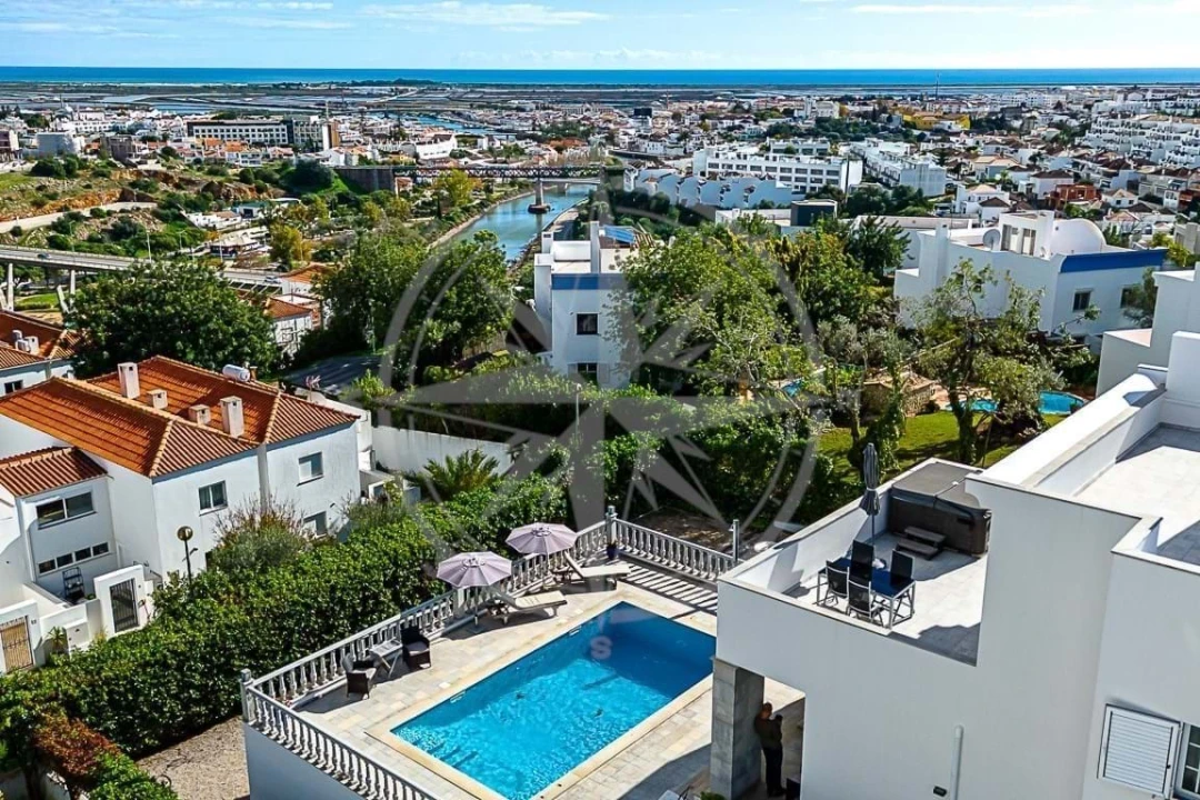Moradia T4 para Venda em Tavira (Santa Maria e Santiago) Foto 13