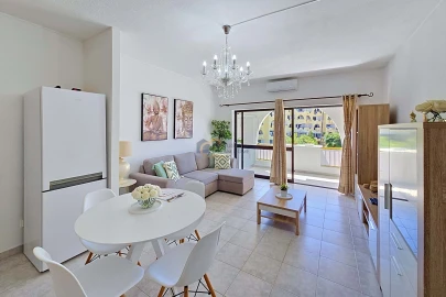 Apartamento T1 para Venda em Albufeira e Olhos de Água