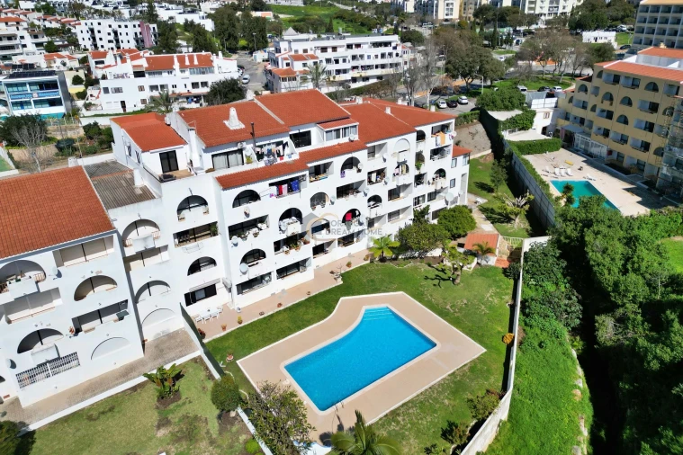 Apartamento T1 para Venda em Albufeira e Olhos de Água Foto 3