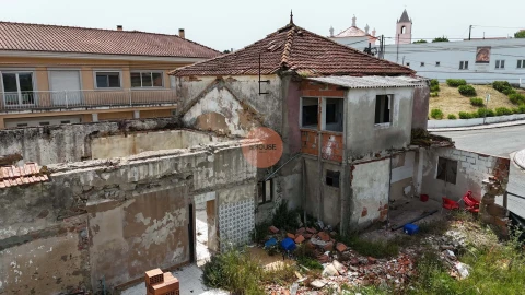 Moradia T3 para Venda em Alvorninha